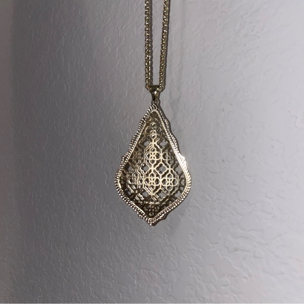 Kendra Scott Aiden Gold Filigree Long Pendant Necklace